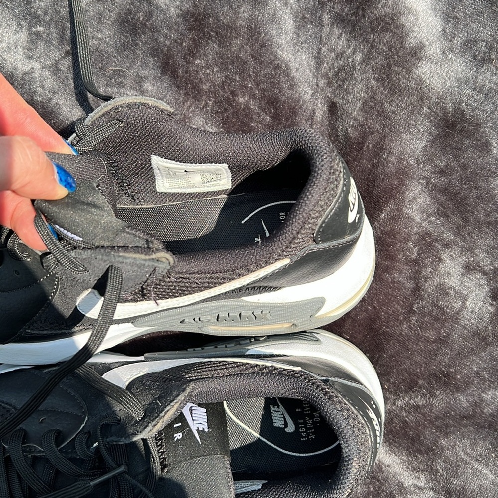 Nike Air Max Sneakers View 4